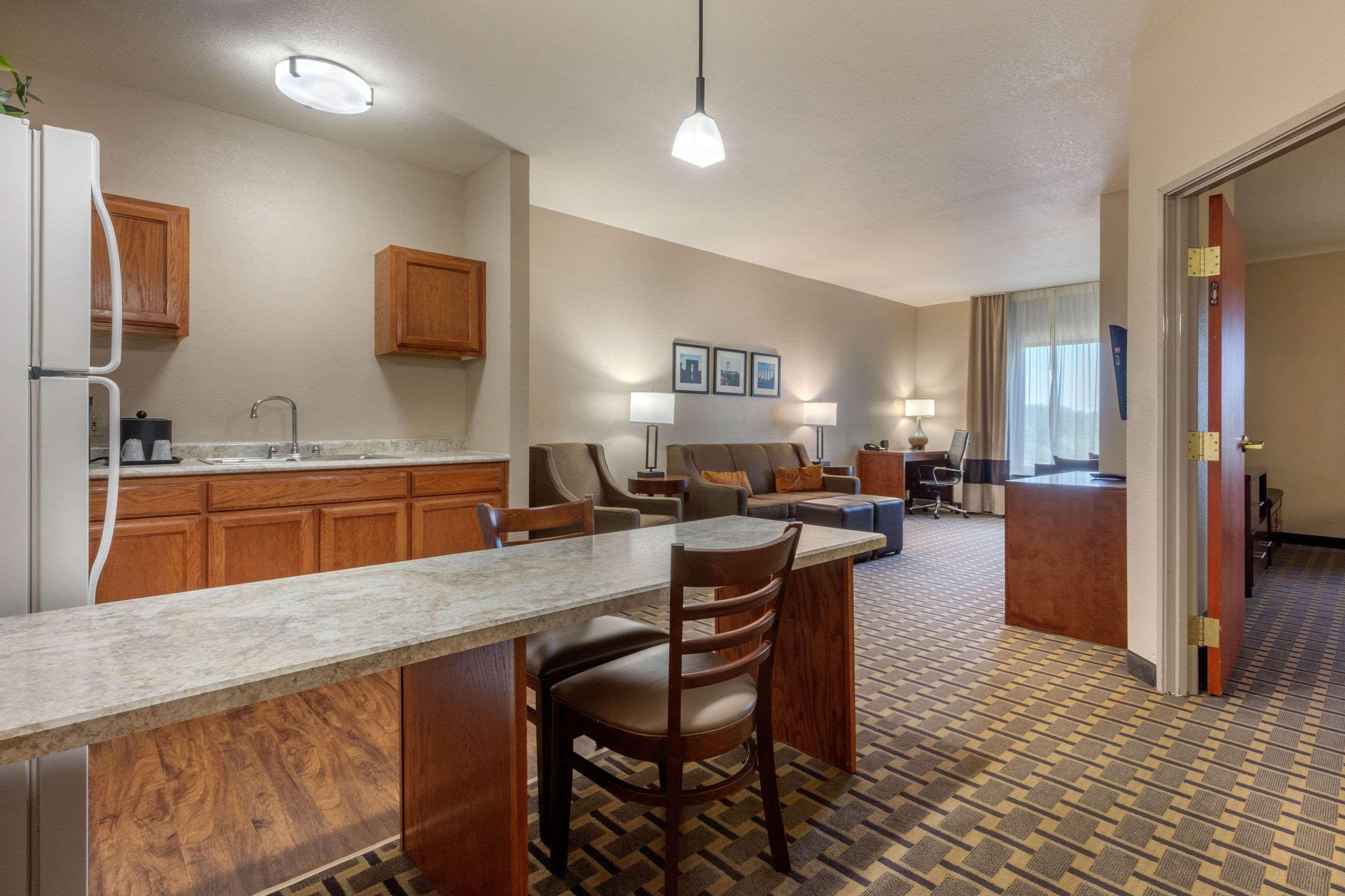Comfort Suites Rolla Exterior foto