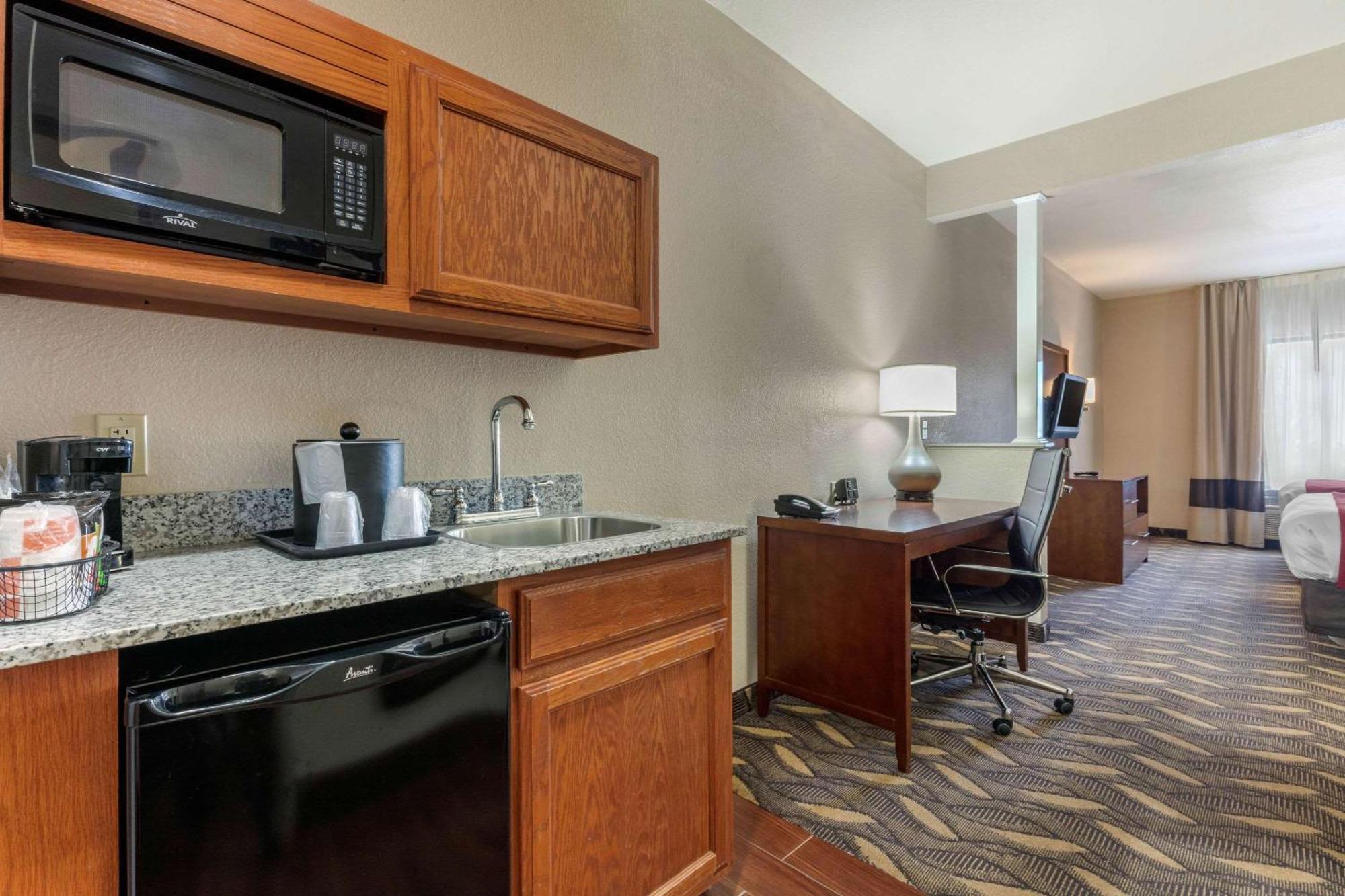 Comfort Suites Rolla Exterior foto